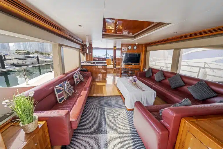 YACHT-RENTAL-DUBAI-BD-90-10.jpg