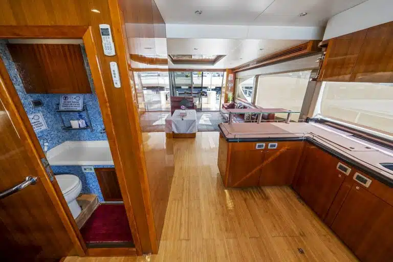 YACHT-RENTAL-DUBAI-BD-90-12.jpg