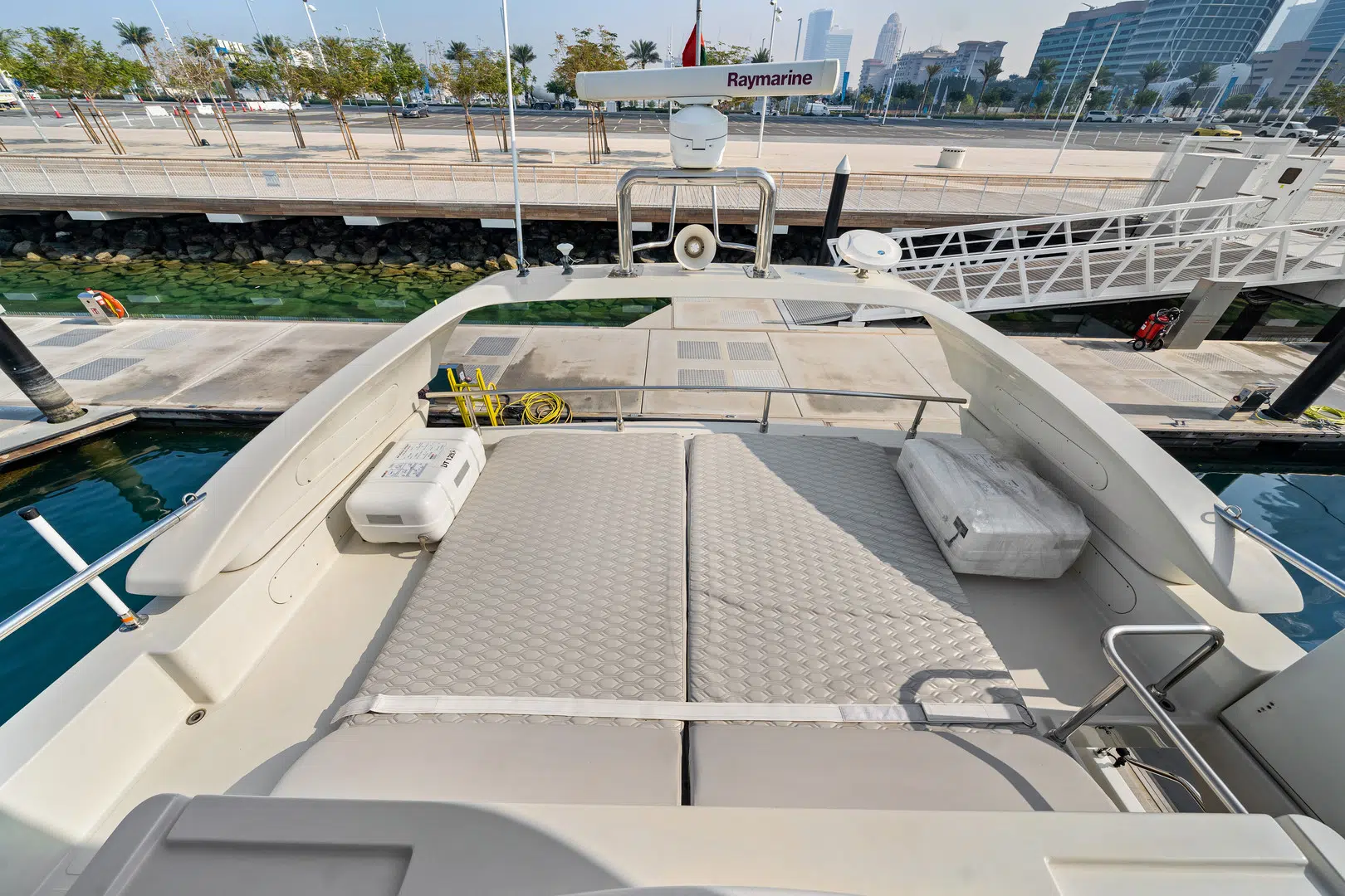 YACHT-RENTAL-DUBAI-LN-68-12.jpeg