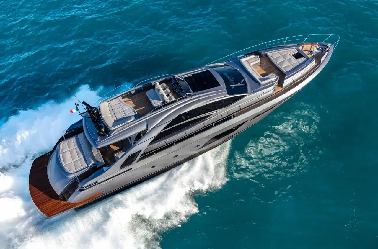 yacht1