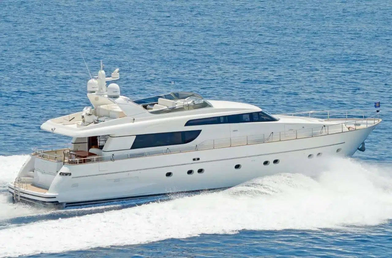 yacht10