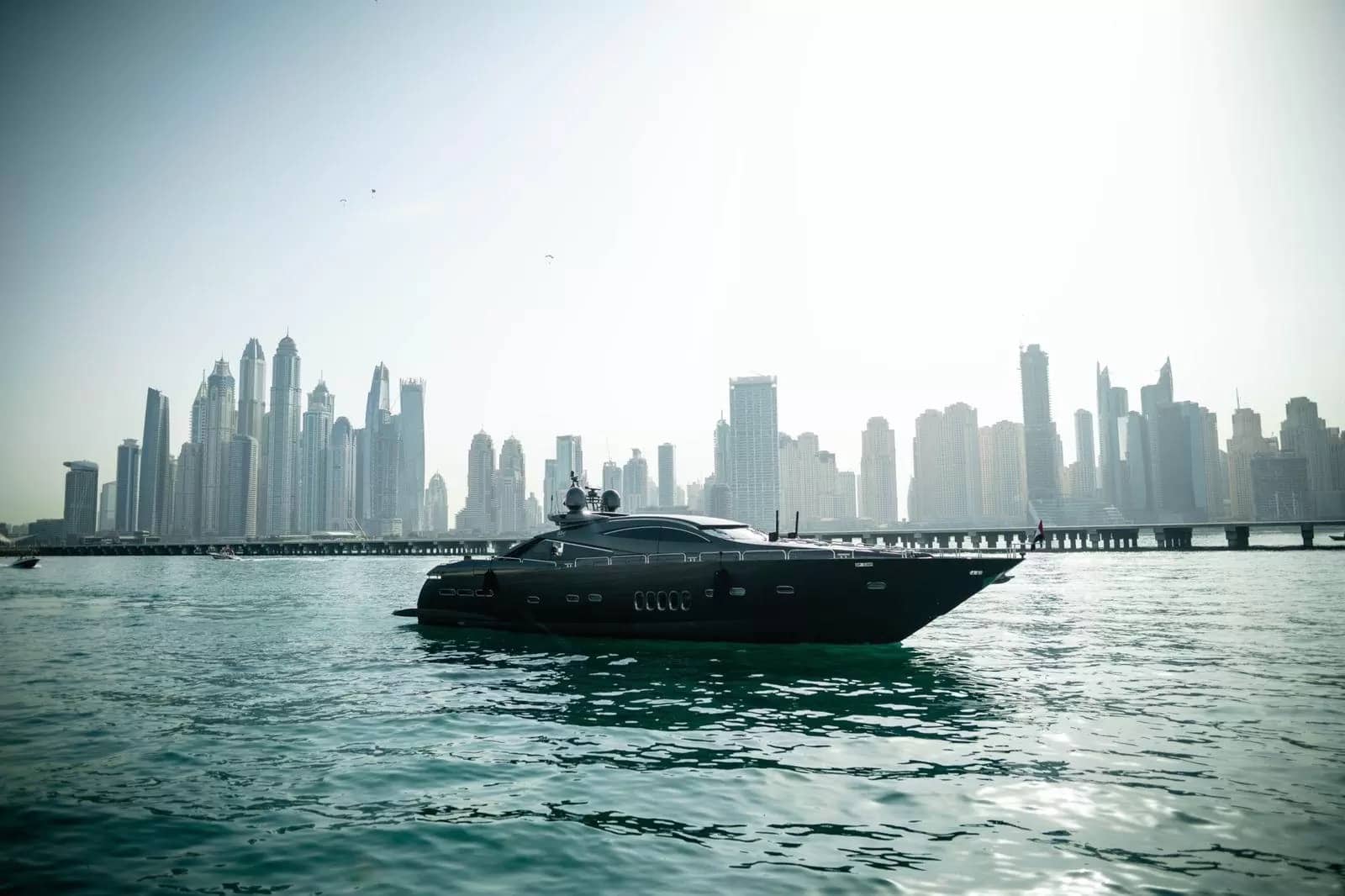 95ft-Sunseeker-Black-Predator-blackpredator95ft-Rental-Dubai-1