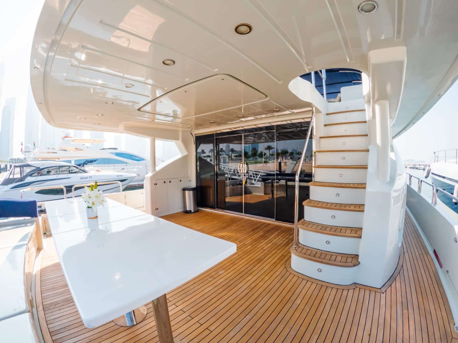 yacht-charter-contessa-115ft25