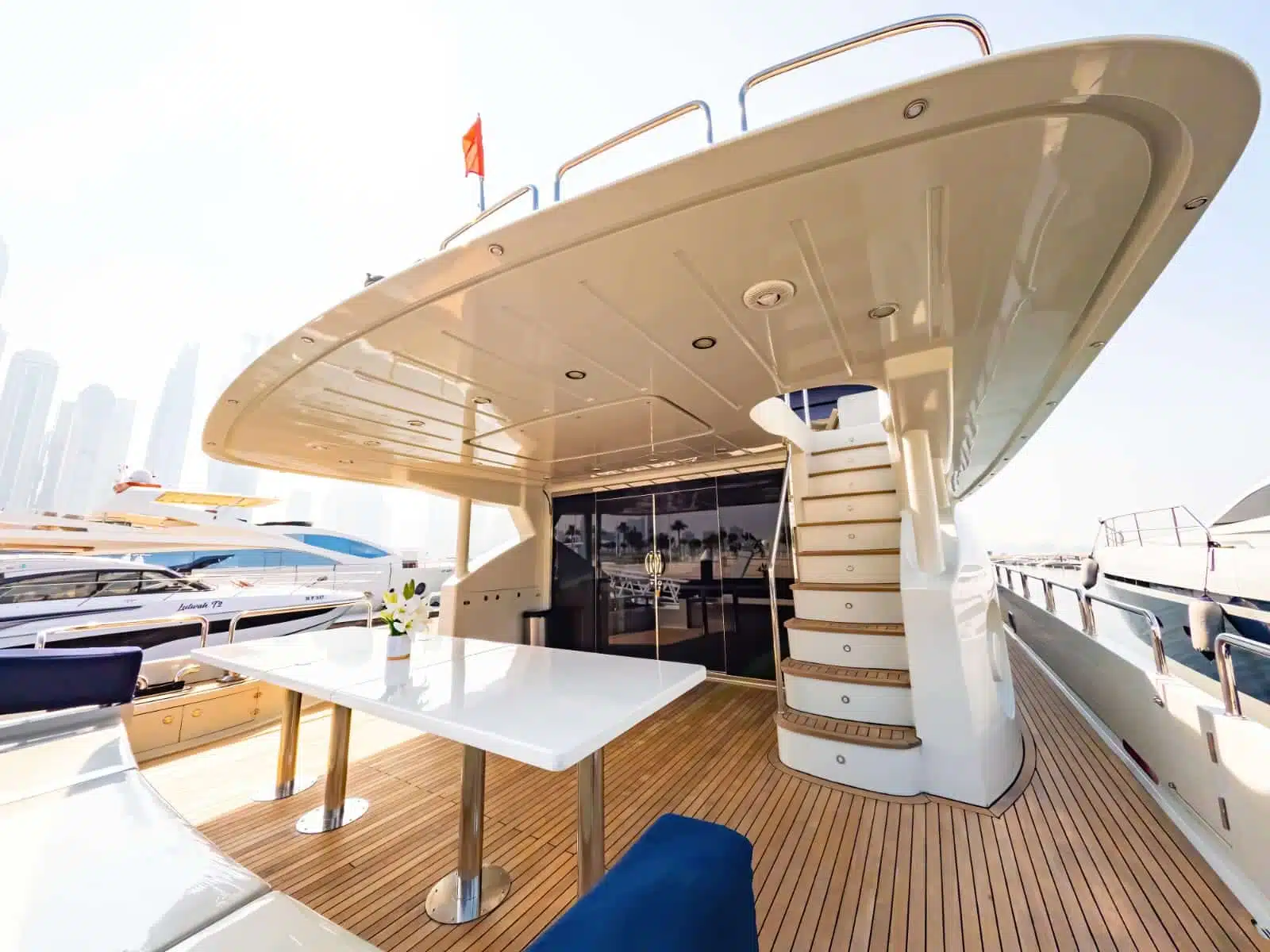 yacht-charter-contessa-115ft26